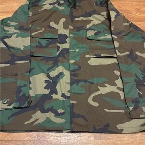 Camouflage Military Field Jacket Size Medium